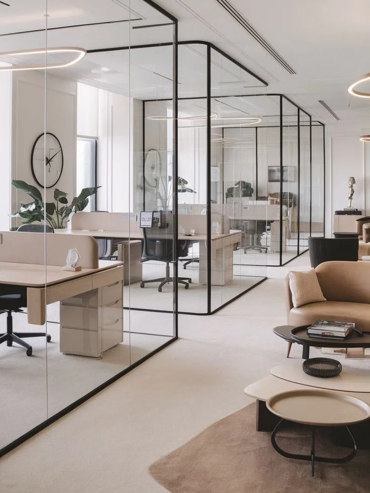 Bureaux rénovés avec cloisons vitrées